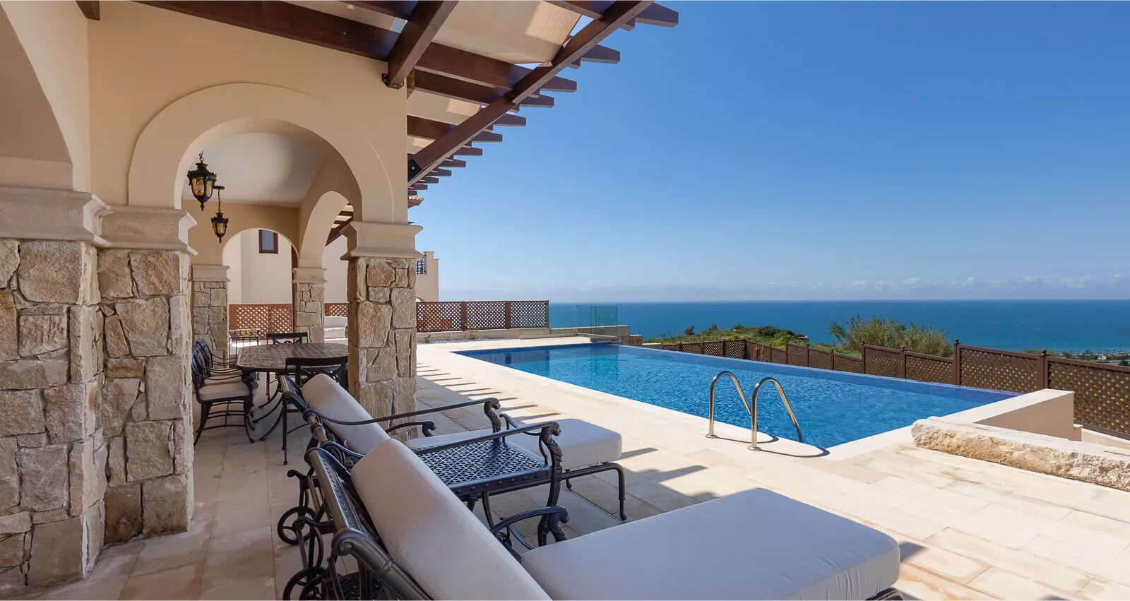 Aphrodite Hills Holiday Residences: Superb properties and amenities