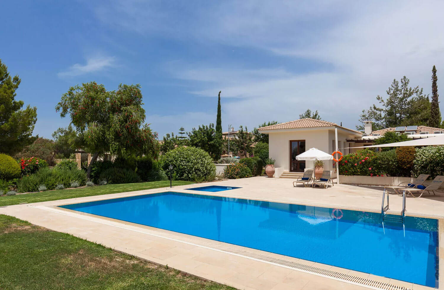 Golf villa with 2 bedrooms for sale in Aphrodite Hills Resort, ID46 Taysmond Golf Resort