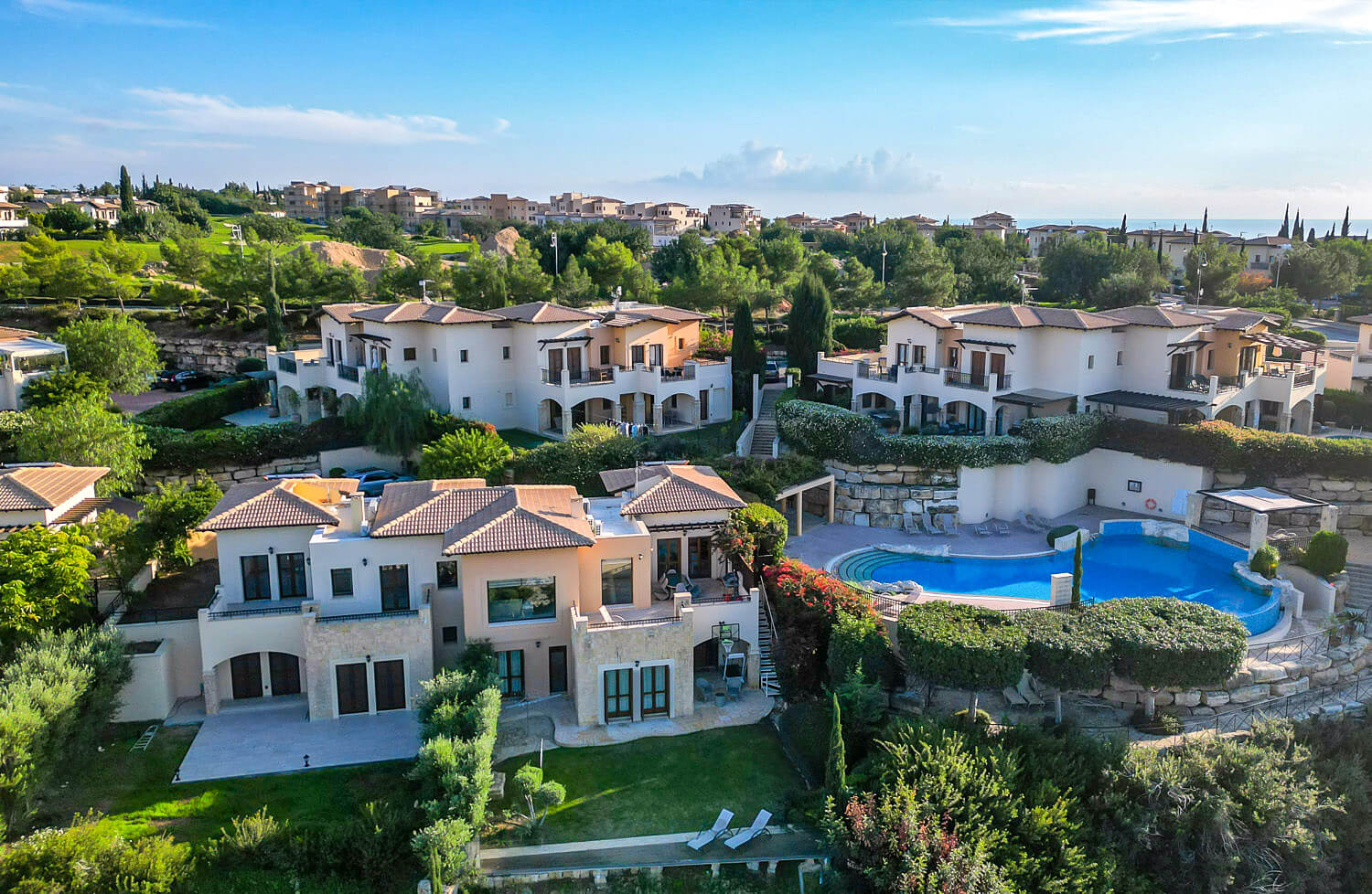 Golf resort townhouse with 2 bedrooms for sale in Aphrodite Hills Resort, ID60 Taysmond Real