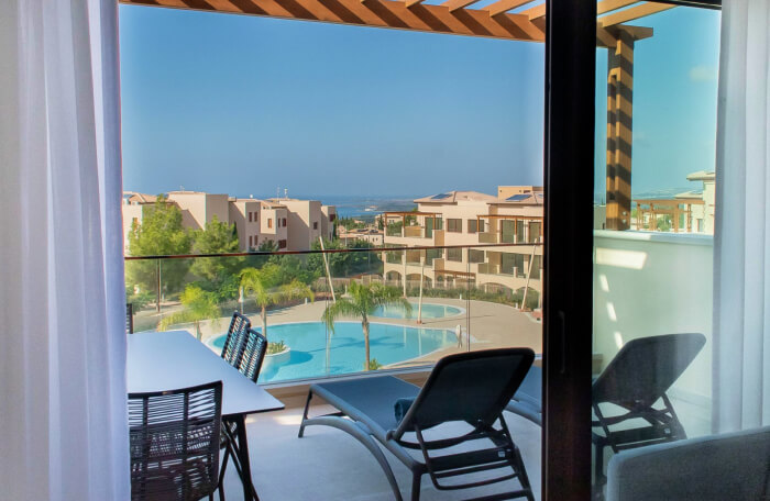 Квартира c 3 спальнями у в аренду на гольф курорте Афродайт Хиллс, ID-R35 | Агентство недвижимости на Кипре Taysmond Thumb
