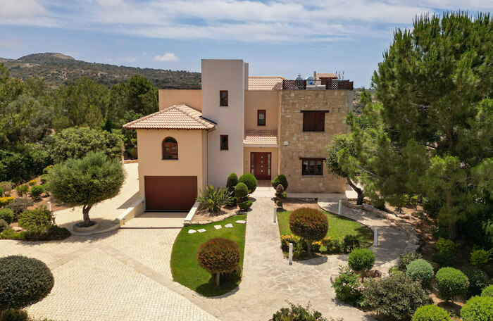 Вилла в аренду на Кипре на гольф курорте Афродита Хиллс, ID-R5 | Агентство недвижимости на Кипре Taysmond Thumb